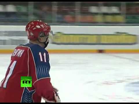 Путин хоккей